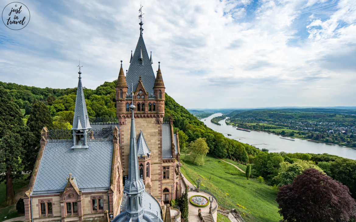 drachenburg-widok-z-wiezy-na-ren